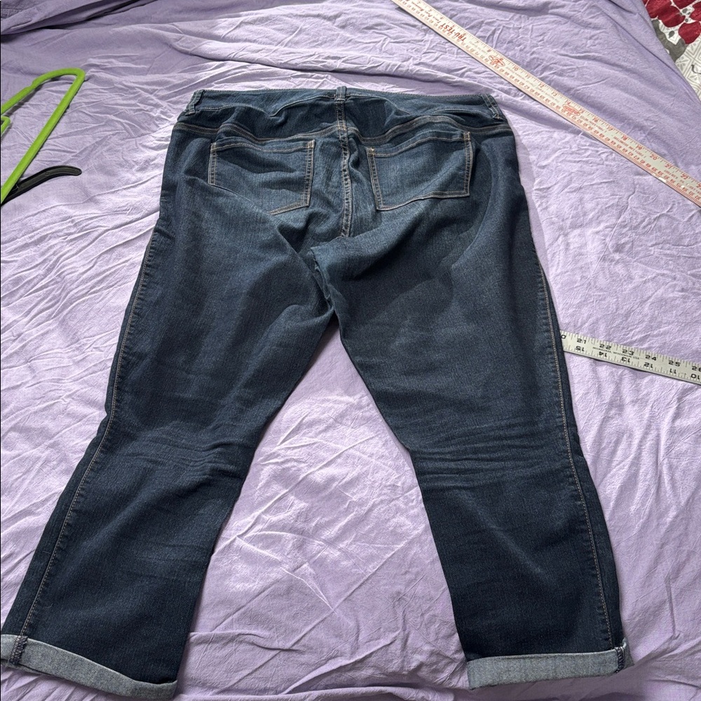 Torrid crop jeans in size 14 dark wash, lots of stretch. - Picture 12 of 12